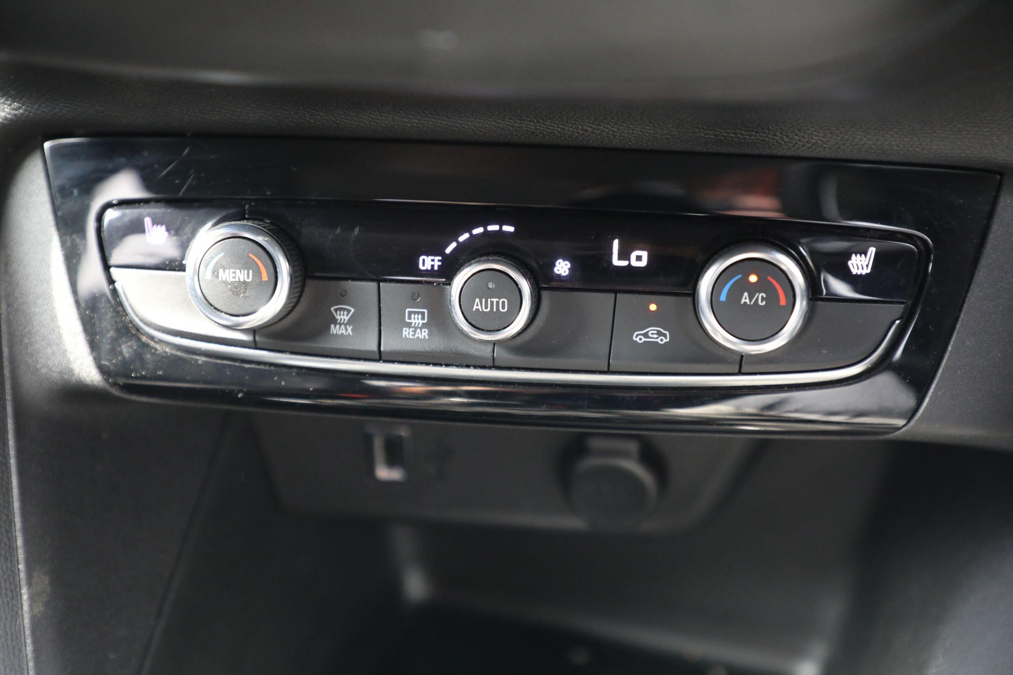 Large vehicle image